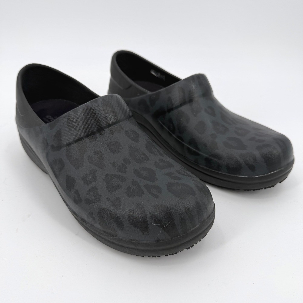 Crocs Neria Pro II Black Leopard Print Clogs Comfort Shoe Womens 10W